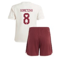 Bayern Munich Leon Goretzka #8 Tredjedraktsett Barn 2023-24 Kortermet (+ Korte bukser)